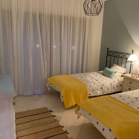 Beachside Apartment In Марбелья Экстерьер фото