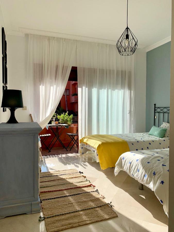 Beachside Apartment In Марбелья Экстерьер фото