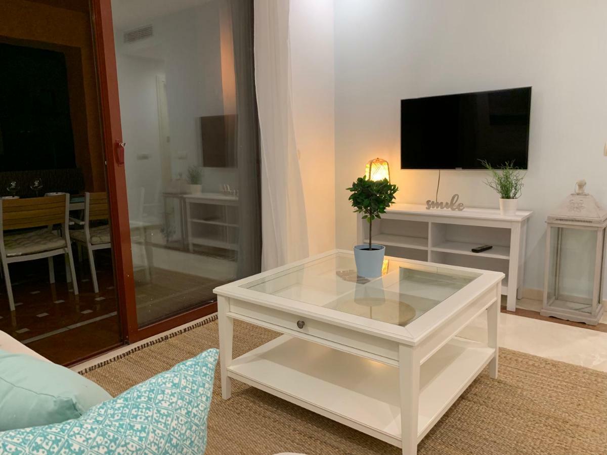 Beachside Apartment In Марбелья Экстерьер фото